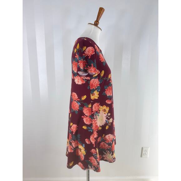 FRENCH GREY Multicolor Floral Print Short Sleeve Tunic - Picture 2 of 8